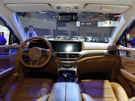 陸風(fēng)汽車 陸風(fēng)榮曜 2020款 1.5GTDI 自動智·曜