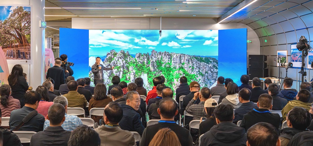 活動現(xiàn)場,文旅星推官推介忻州。